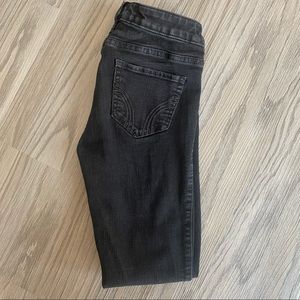 Black Low-Rise Hollister Super Skinny Jeans